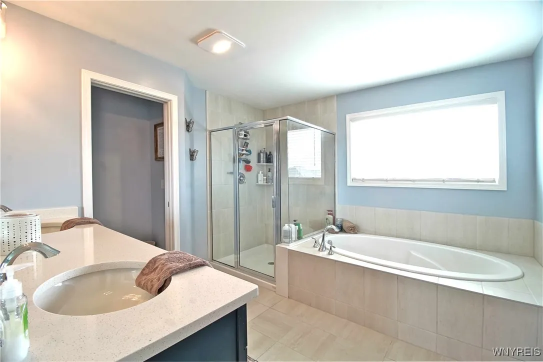 5472 Sycamore Lane, Hamburg, New York 14075, Hamburg, New York 14075, 4 Bedrooms Bedrooms, 11 Rooms Rooms,2 BathroomsBathrooms,Residential,For Sale,5472 Sycamore Lane, Hamburg, New York 14075,B1617125