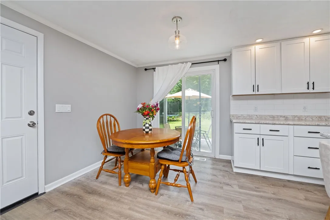 31 Justinshire Drive, Henrietta, New York 14467, Henrietta, New York 14467, 3 Bedrooms Bedrooms, 7 Rooms Rooms,1 BathroomBathrooms,Residential,Closed,31 Justinshire Drive, Henrietta, New York 14467,0,R1614933