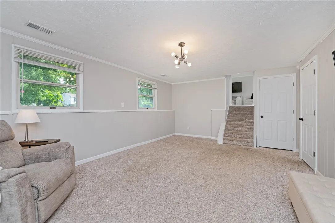 31 Justinshire Drive, Henrietta, New York 14467, Henrietta, New York 14467, 3 Bedrooms Bedrooms, 7 Rooms Rooms,1 BathroomBathrooms,Residential,Closed,31 Justinshire Drive, Henrietta, New York 14467,0,R1614933