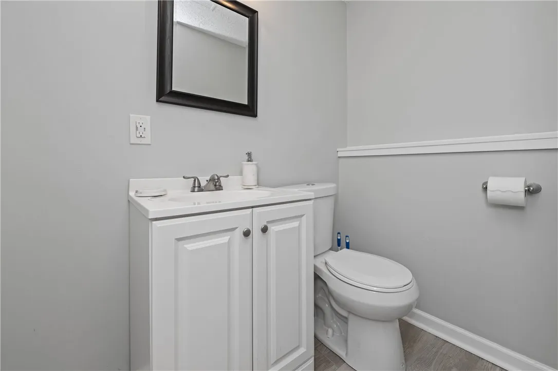 31 Justinshire Drive, Henrietta, New York 14467, Henrietta, New York 14467, 3 Bedrooms Bedrooms, 7 Rooms Rooms,1 BathroomBathrooms,Residential,Closed,31 Justinshire Drive, Henrietta, New York 14467,0,R1614933