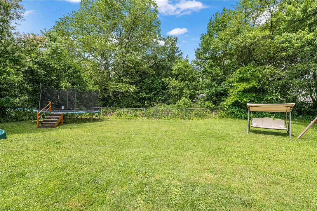 31 Justinshire Drive, Henrietta, New York 14467, Henrietta, New York 14467, 3 Bedrooms Bedrooms, 7 Rooms Rooms,1 BathroomBathrooms,Residential,Closed,31 Justinshire Drive, Henrietta, New York 14467,0,R1614933