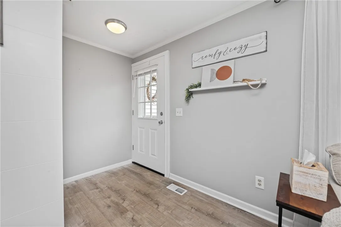 31 Justinshire Drive, Henrietta, New York 14467, Henrietta, New York 14467, 3 Bedrooms Bedrooms, 7 Rooms Rooms,1 BathroomBathrooms,Residential,Closed,31 Justinshire Drive, Henrietta, New York 14467,0,R1614933