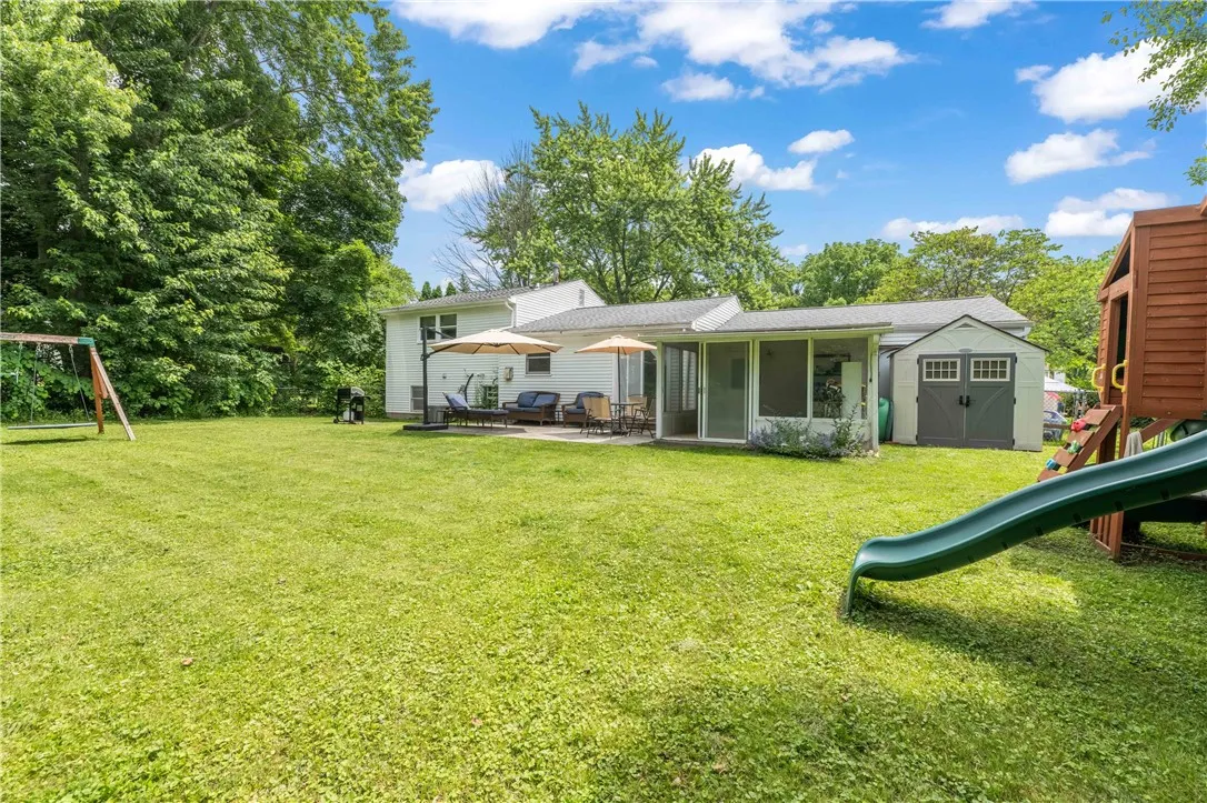 31 Justinshire Drive, Henrietta, New York 14467, Henrietta, New York 14467, 3 Bedrooms Bedrooms, 7 Rooms Rooms,1 BathroomBathrooms,Residential,Closed,31 Justinshire Drive, Henrietta, New York 14467,0,R1614933