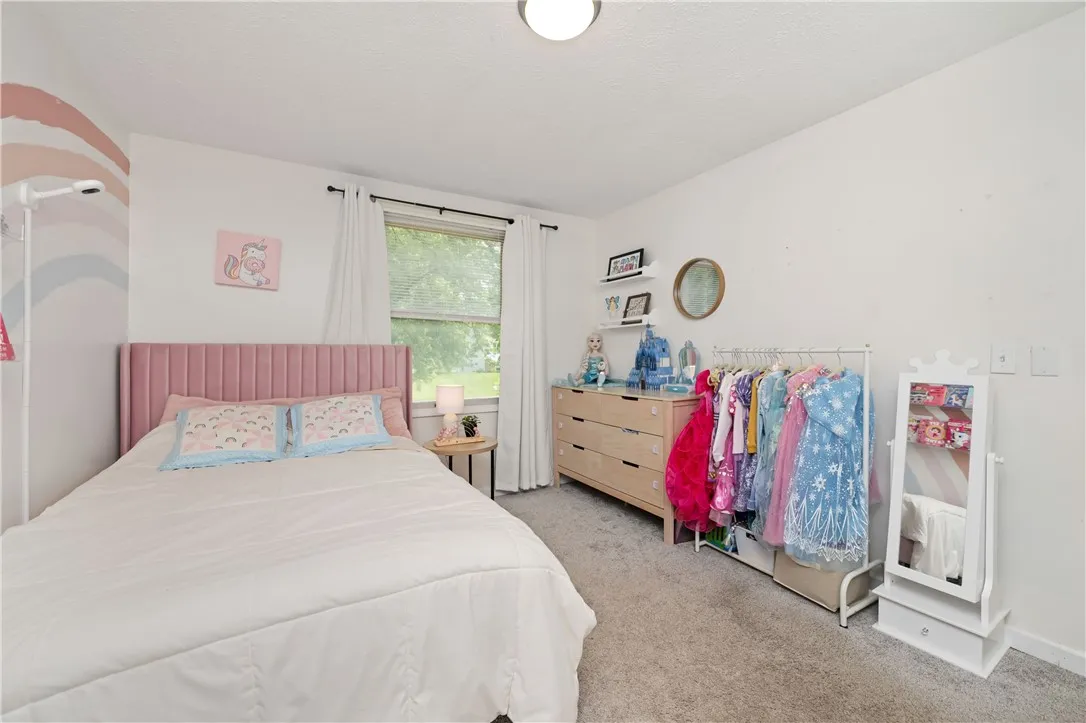 31 Justinshire Drive, Henrietta, New York 14467, Henrietta, New York 14467, 3 Bedrooms Bedrooms, 7 Rooms Rooms,1 BathroomBathrooms,Residential,Closed,31 Justinshire Drive, Henrietta, New York 14467,0,R1614933