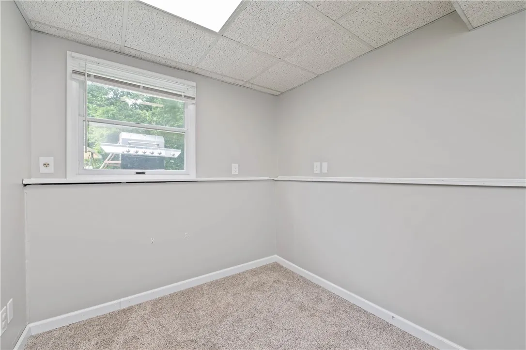 31 Justinshire Drive, Henrietta, New York 14467, Henrietta, New York 14467, 3 Bedrooms Bedrooms, 7 Rooms Rooms,1 BathroomBathrooms,Residential,Closed,31 Justinshire Drive, Henrietta, New York 14467,0,R1614933