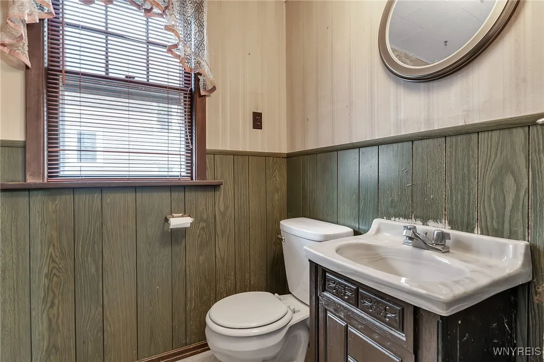 Half bath, 1st floor, right unit