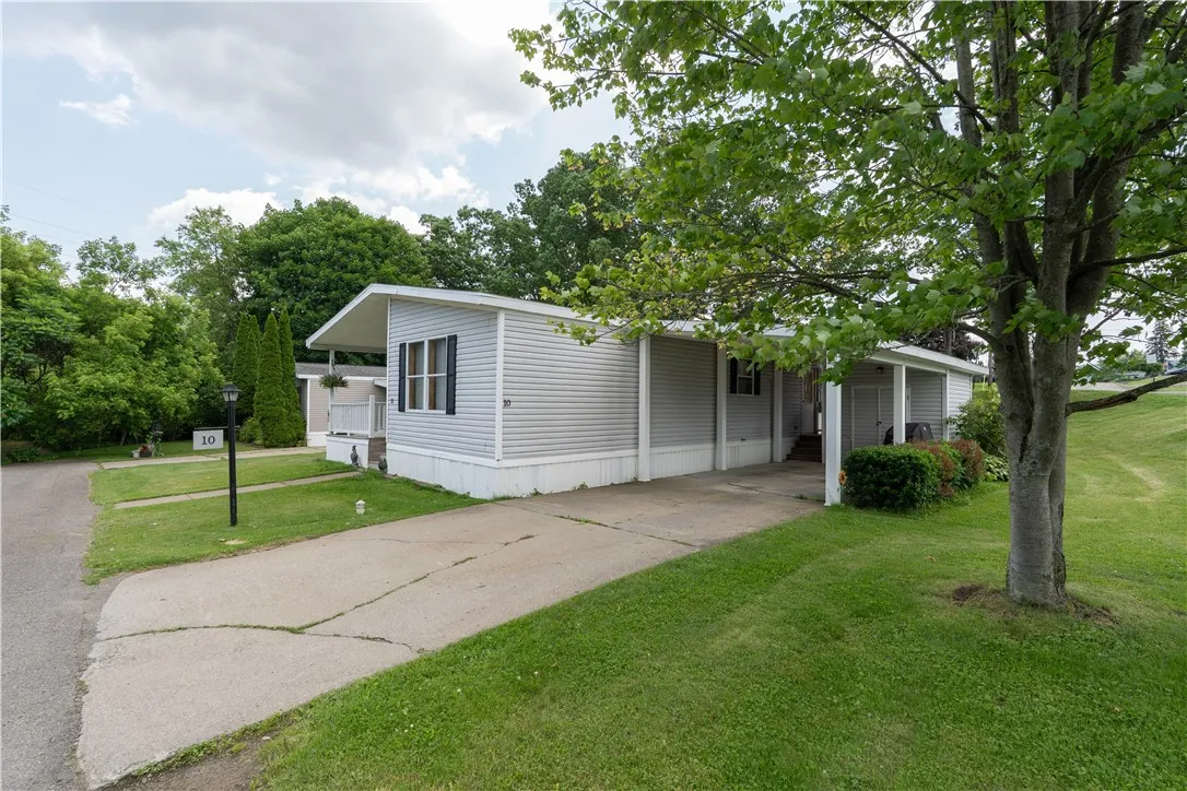 10 Hickory Street, Bath, New York 14810, Bath, New York 14810, 3 Bedrooms Bedrooms, 5 Rooms Rooms,2 BathroomsBathrooms,Residential,For Sale,10 Hickory Street, Bath, New York 14810,0,R1616971