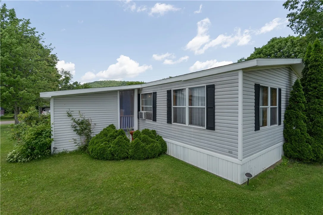 10 Hickory Street, Bath, New York 14810, Bath, New York 14810, 3 Bedrooms Bedrooms, 5 Rooms Rooms,2 BathroomsBathrooms,Residential,For Sale,10 Hickory Street, Bath, New York 14810,0,R1616971