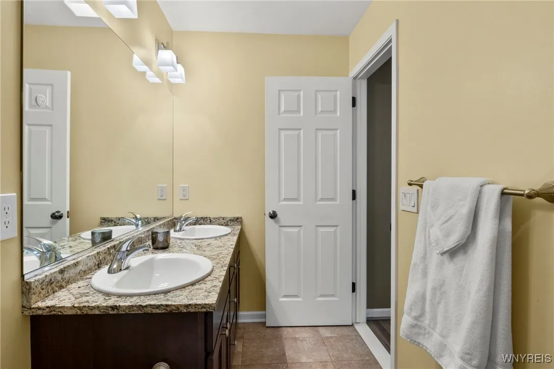 Primary Full Bathroom