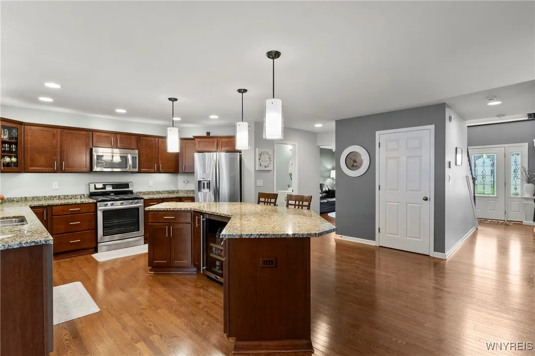 2360 Agassiz Drive, Hamburg, New York 14085, Hamburg, New York 14085, 3 Bedrooms Bedrooms, 11 Rooms Rooms,2 BathroomsBathrooms,Residential,For Sale,2360 Agassiz Drive, Hamburg, New York 14085,B1616661