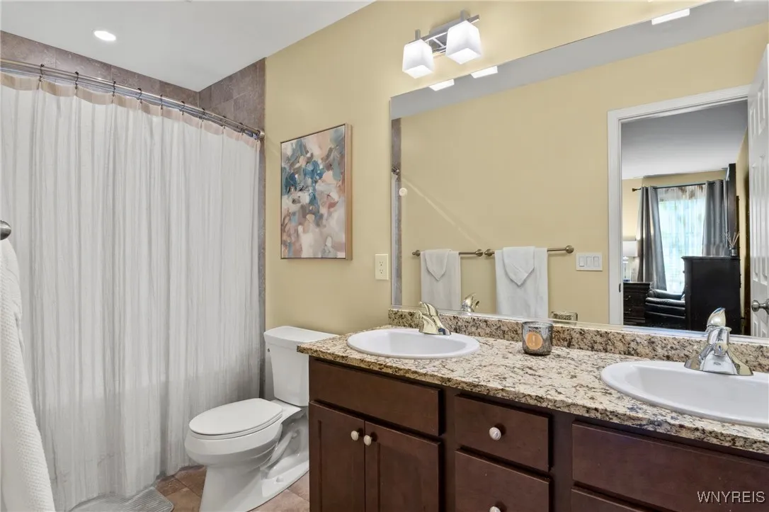 Primary Full Bathroom