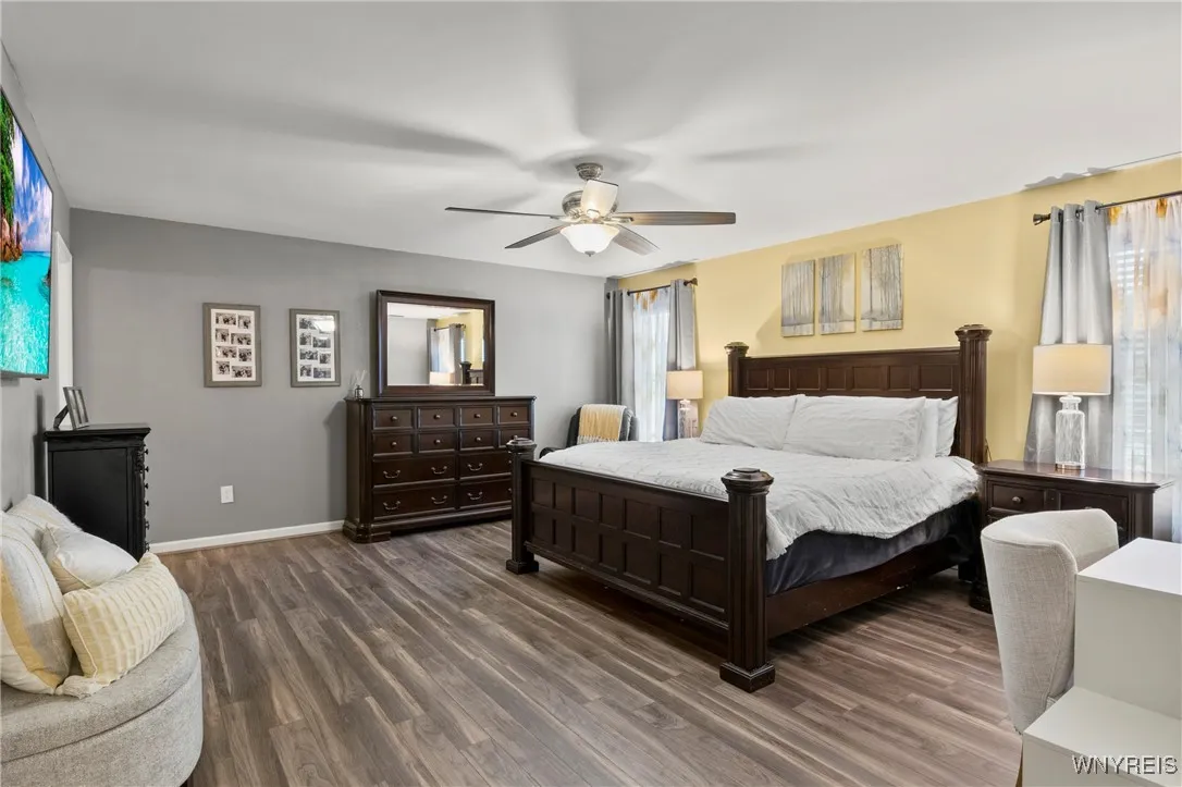 Primary Bedroom w/ en Suite & His/Hers Closets