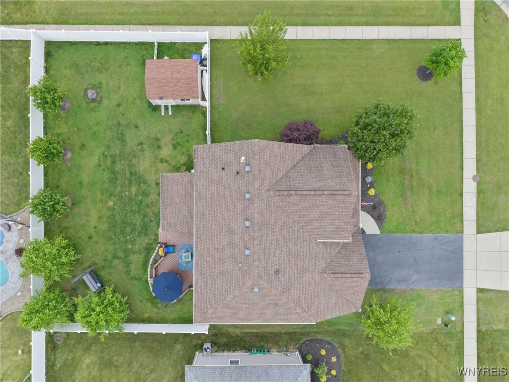 2360 Agassiz Drive, Hamburg, New York 14085, Hamburg, New York 14085, 3 Bedrooms Bedrooms, 11 Rooms Rooms,2 BathroomsBathrooms,Residential,For Sale,2360 Agassiz Drive, Hamburg, New York 14085,B1616661