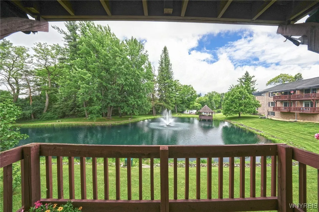 270 Buffalo Road 55, Aurora, New York 14052, Aurora, New York 14052, 2 Bedrooms Bedrooms, 6 Rooms Rooms,1 BathroomBathrooms,Residential,Closed,270 Buffalo Road 55, Aurora, New York 14052,0,B1617229