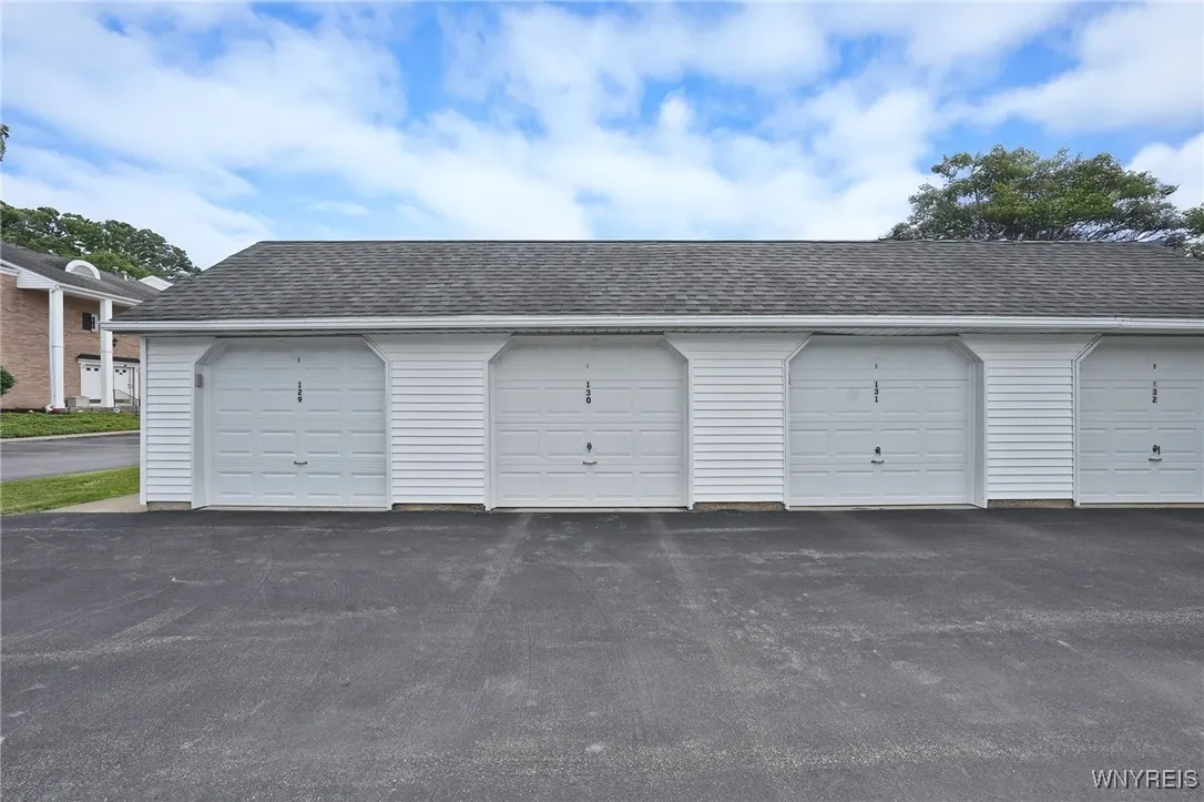 270 Buffalo Road 55, Aurora, New York 14052, Aurora, New York 14052, 2 Bedrooms Bedrooms, 6 Rooms Rooms,1 BathroomBathrooms,Residential,Closed,270 Buffalo Road 55, Aurora, New York 14052,0,B1617229