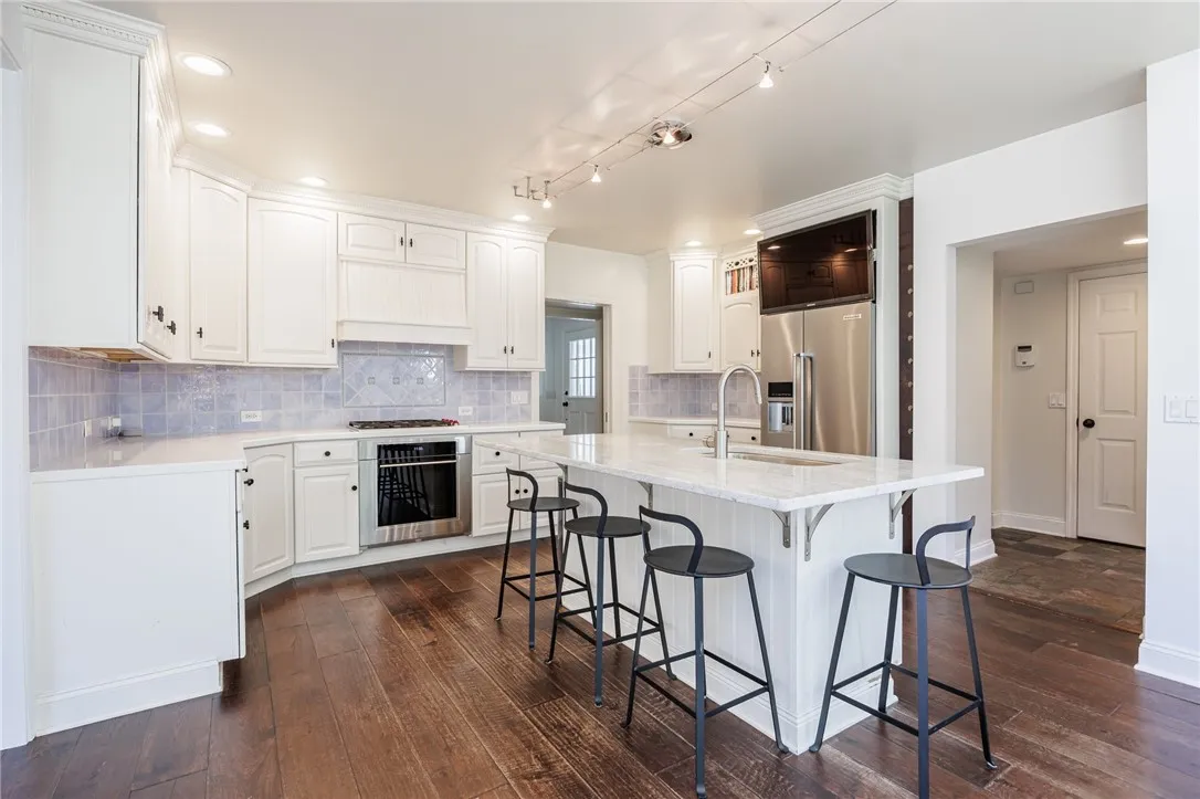 16 Knollwood Drive, Pittsford, New York 14618, Pittsford, New York 14618, 5 Bedrooms Bedrooms, 11 Rooms Rooms,4 BathroomsBathrooms,Residential,Closed,16 Knollwood Drive, Pittsford, New York 14618,0,R1617222