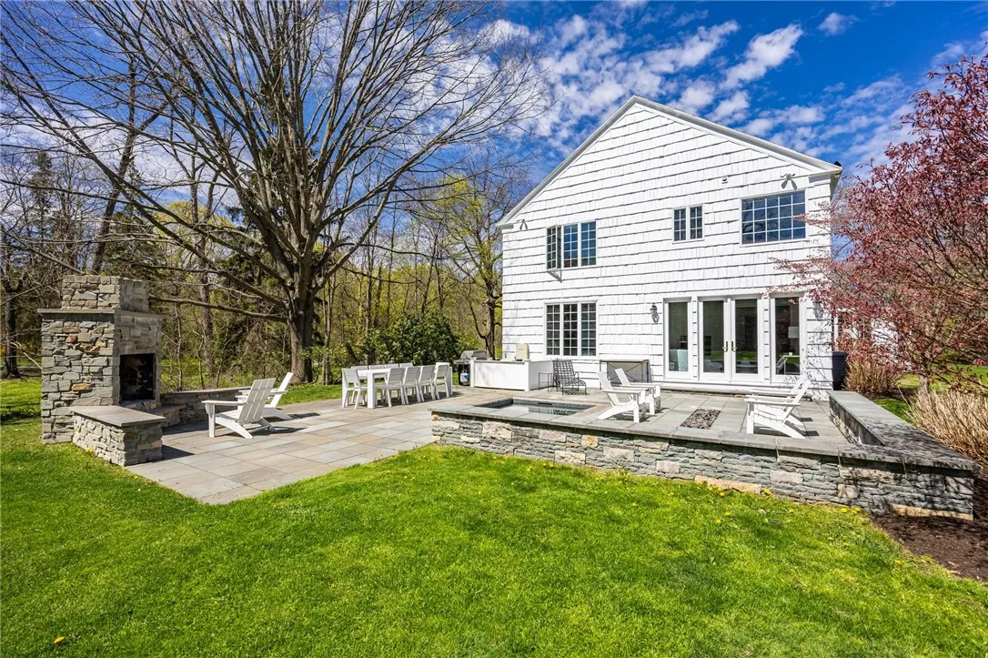 16 Knollwood Drive, Pittsford, New York 14618, Pittsford, New York 14618, 5 Bedrooms Bedrooms, 11 Rooms Rooms,4 BathroomsBathrooms,Residential,Closed,16 Knollwood Drive, Pittsford, New York 14618,0,R1617222