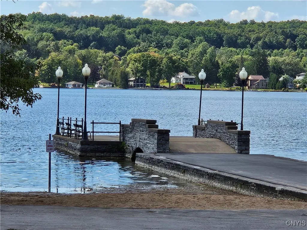 Lakeland Park swim dock