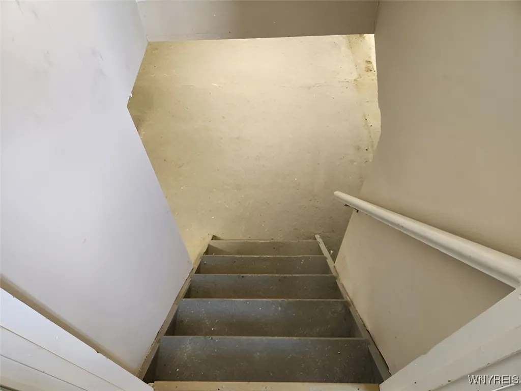 basment stairs