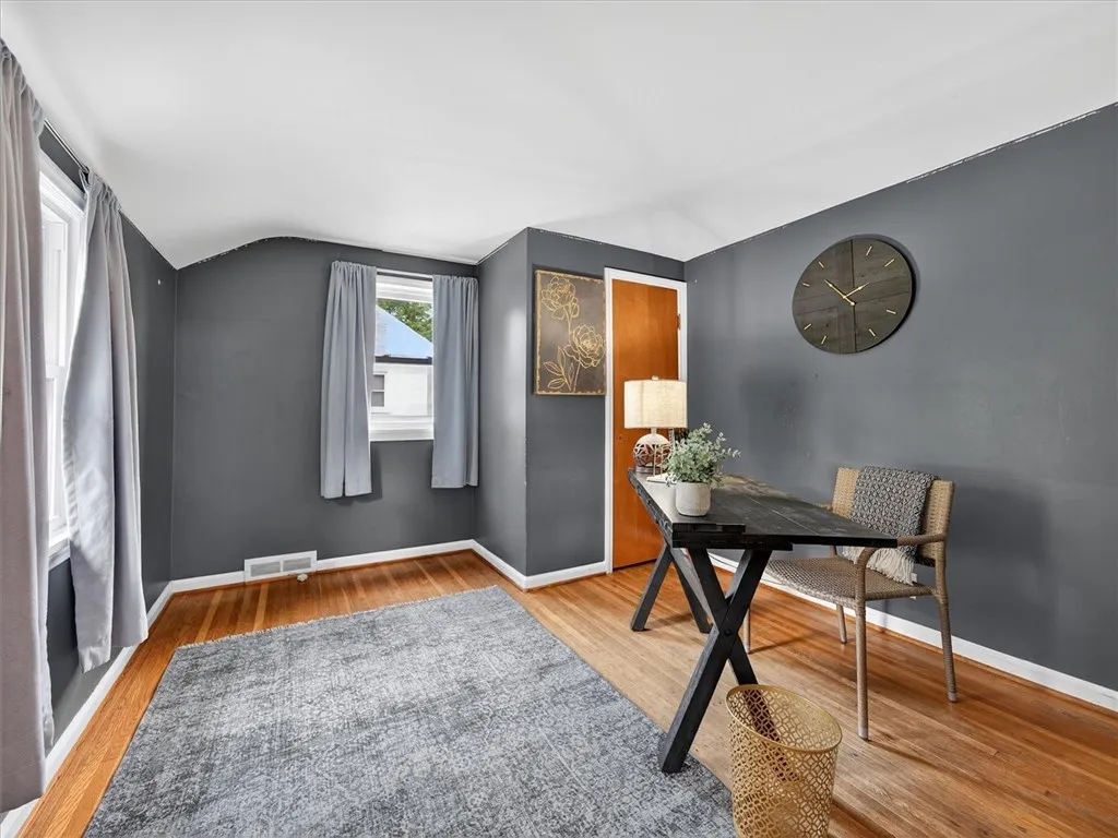 47 Glenmont Drive, Irondequoit, New York 14617, Irondequoit, New York 14617, 3 Bedrooms Bedrooms, 9 Rooms Rooms,1 BathroomBathrooms,Residential,Closed,47 Glenmont Drive, Irondequoit, New York 14617,0,R1600151