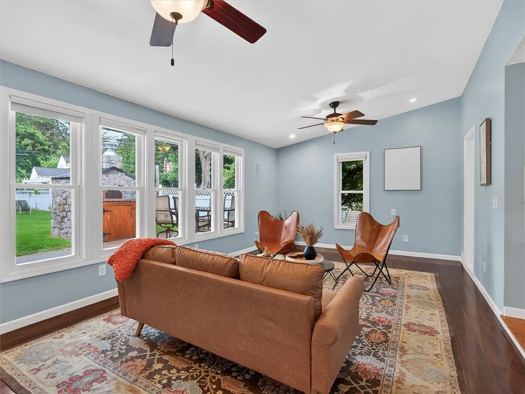 47 Glenmont Drive, Irondequoit, New York 14617, Irondequoit, New York 14617, 3 Bedrooms Bedrooms, 9 Rooms Rooms,1 BathroomBathrooms,Residential,Closed,47 Glenmont Drive, Irondequoit, New York 14617,0,R1600151