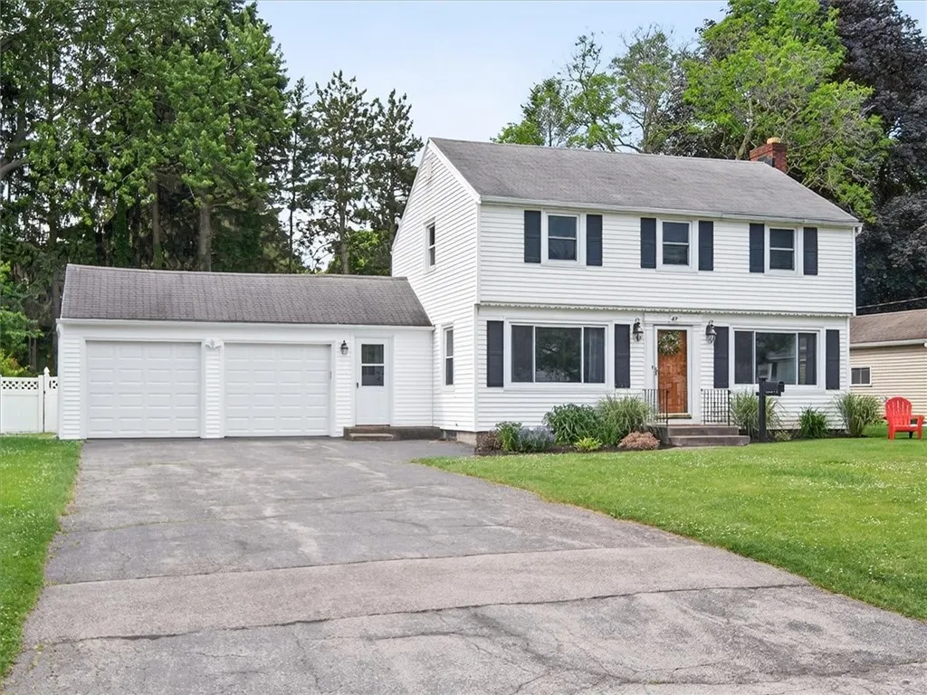 47 Glenmont Drive, Irondequoit, New York 14617, Irondequoit, New York 14617, 3 Bedrooms Bedrooms, 9 Rooms Rooms,1 BathroomBathrooms,Residential,Closed,47 Glenmont Drive, Irondequoit, New York 14617,0,R1600151