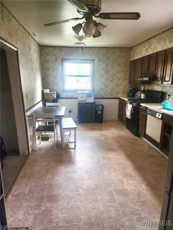 914 South Main Street, Shelby, New York 14103, Shelby, New York 14103, 4 Bedrooms Bedrooms, 11 Rooms Rooms,2 BathroomsBathrooms,Residential,Closed,914 South Main Street, Shelby, New York 14103,0,B1616836