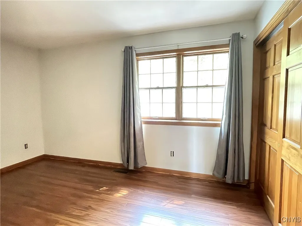 4589 Stoneledge Lane, Manlius, New York 13104, Manlius, New York 13104, 7 Bedrooms Bedrooms, 16 Rooms Rooms,2 BathroomsBathrooms,Residential,Closed,4589 Stoneledge Lane, Manlius, New York 13104,0,S1617421