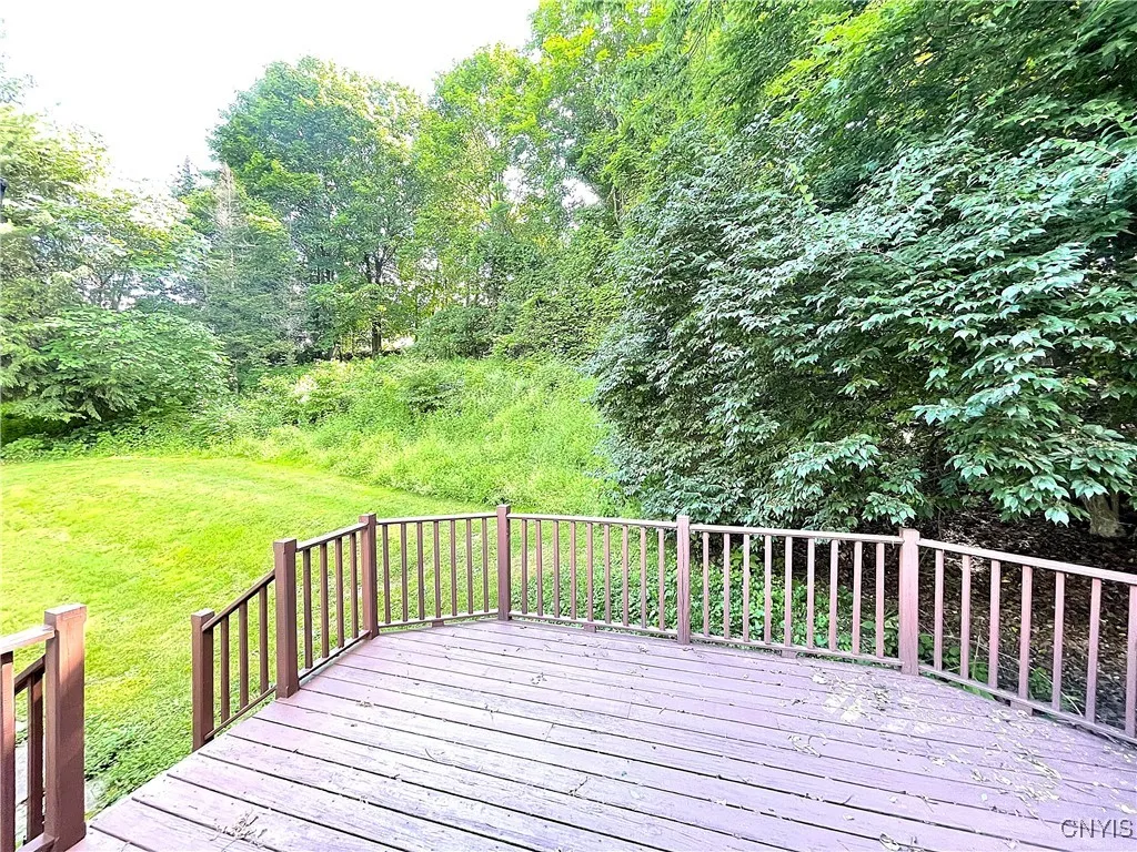 4589 Stoneledge Lane, Manlius, New York 13104, Manlius, New York 13104, 7 Bedrooms Bedrooms, 16 Rooms Rooms,2 BathroomsBathrooms,Residential,Closed,4589 Stoneledge Lane, Manlius, New York 13104,0,S1617421