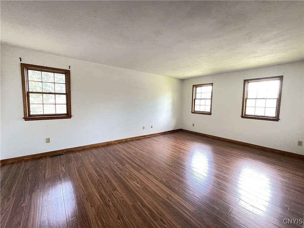 4589 Stoneledge Lane, Manlius, New York 13104, Manlius, New York 13104, 7 Bedrooms Bedrooms, 16 Rooms Rooms,2 BathroomsBathrooms,Residential,Closed,4589 Stoneledge Lane, Manlius, New York 13104,0,S1617421