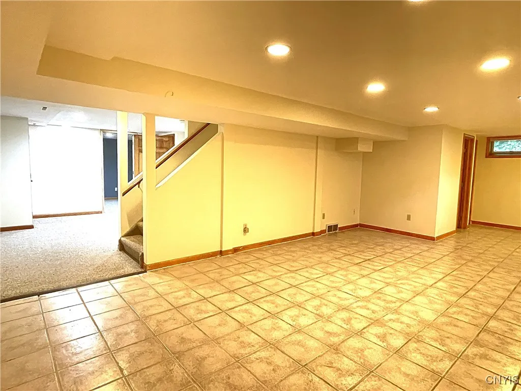 4589 Stoneledge Lane, Manlius, New York 13104, Manlius, New York 13104, 7 Bedrooms Bedrooms, 16 Rooms Rooms,2 BathroomsBathrooms,Residential,Closed,4589 Stoneledge Lane, Manlius, New York 13104,0,S1617421