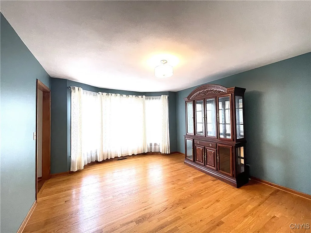 4589 Stoneledge Lane, Manlius, New York 13104, Manlius, New York 13104, 7 Bedrooms Bedrooms, 16 Rooms Rooms,2 BathroomsBathrooms,Residential,Closed,4589 Stoneledge Lane, Manlius, New York 13104,0,S1617421