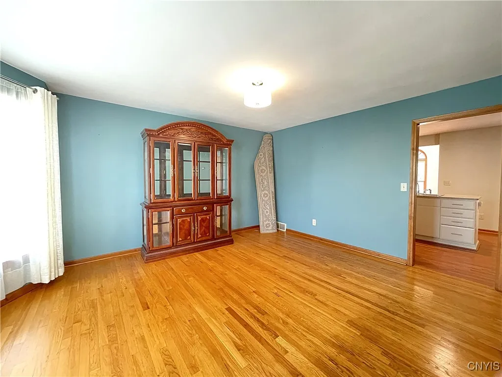 4589 Stoneledge Lane, Manlius, New York 13104, Manlius, New York 13104, 7 Bedrooms Bedrooms, 16 Rooms Rooms,2 BathroomsBathrooms,Residential,Closed,4589 Stoneledge Lane, Manlius, New York 13104,0,S1617421