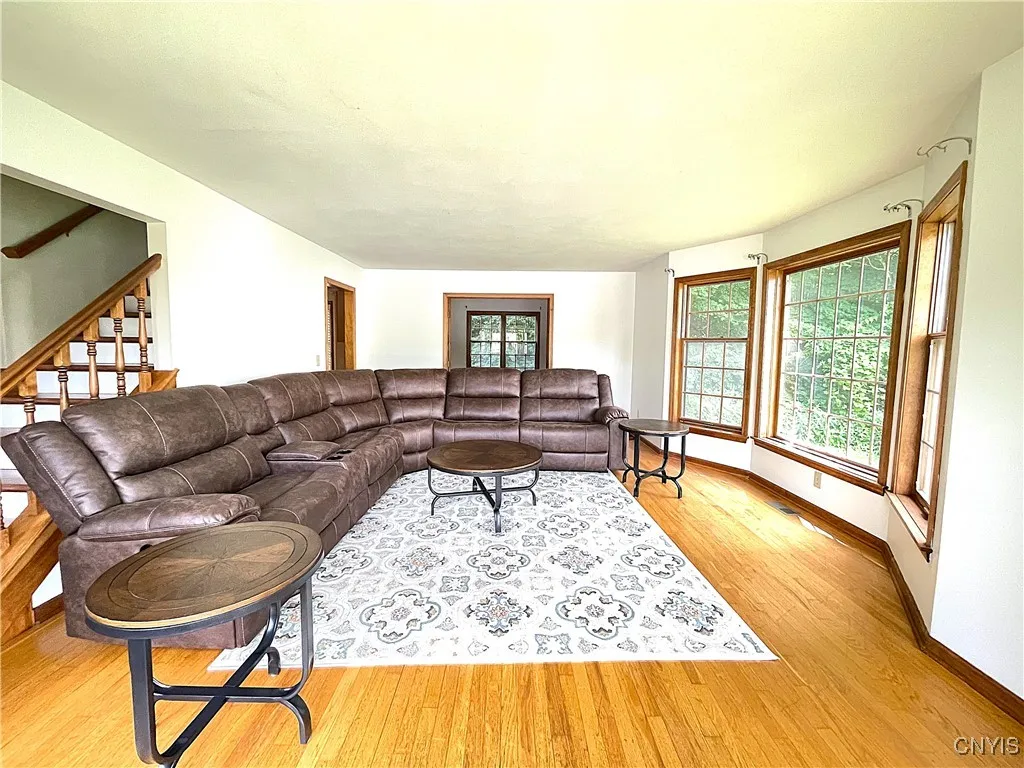 4589 Stoneledge Lane, Manlius, New York 13104, Manlius, New York 13104, 7 Bedrooms Bedrooms, 16 Rooms Rooms,2 BathroomsBathrooms,Residential,Closed,4589 Stoneledge Lane, Manlius, New York 13104,0,S1617421