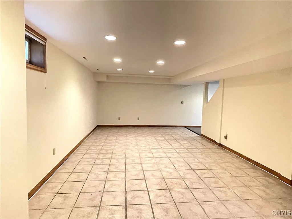 4589 Stoneledge Lane, Manlius, New York 13104, Manlius, New York 13104, 7 Bedrooms Bedrooms, 16 Rooms Rooms,2 BathroomsBathrooms,Residential,Closed,4589 Stoneledge Lane, Manlius, New York 13104,0,S1617421