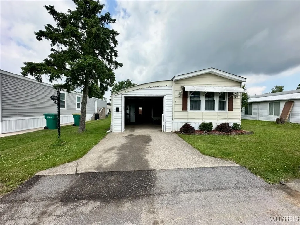 181 Quarry Hill, Newstead, New York 14001, Newstead, New York 14001, 2 Bedrooms Bedrooms, 5 Rooms Rooms,1 BathroomBathrooms,Residential,Closed,181 Quarry Hill, Newstead, New York 14001,B1617129