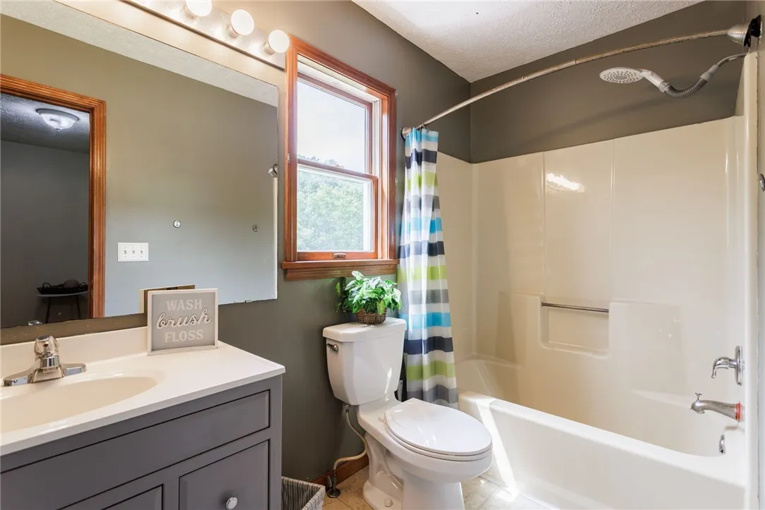 9278 Us Route 20a Road, Richmond, New York 14466, Richmond, New York 14466, 3 Bedrooms Bedrooms, 9 Rooms Rooms,2 BathroomsBathrooms,Residential,Closed,9278 Us Route 20a Road, Richmond, New York 14466,0,R1617457