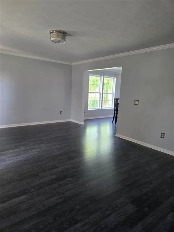 Great room/livingroom  connected to formal dining room