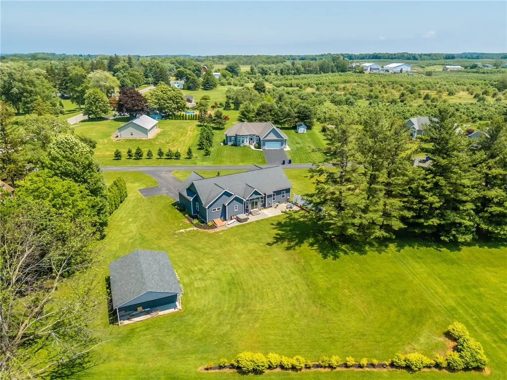 4424 Lake Road, Williamson, New York 14589, Williamson, New York 14589, 3 Bedrooms Bedrooms, 12 Rooms Rooms,2 BathroomsBathrooms,Residential,Closed,4424 Lake Road, Williamson, New York 14589,0,R1616288