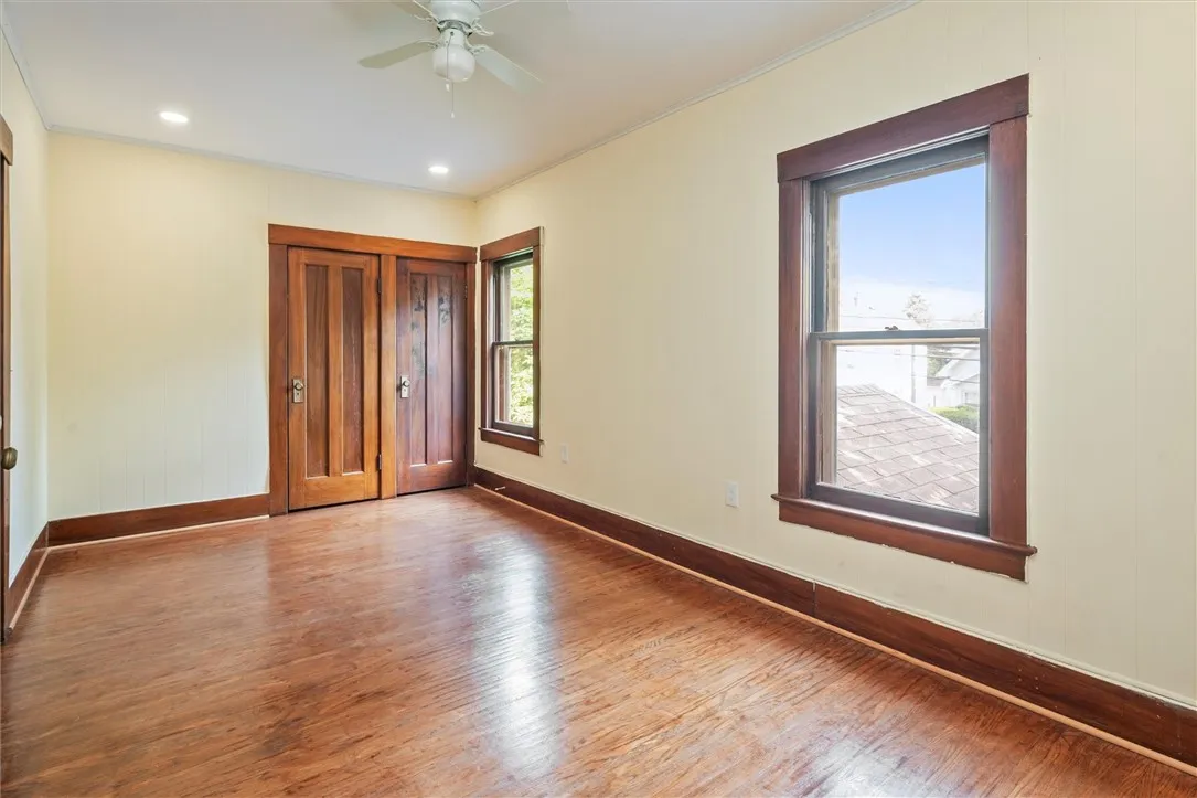 2098 Clifford Avenue, Rochester, New York 14609, Rochester, New York 14609, 3 Bedrooms Bedrooms, 9 Rooms Rooms,1 BathroomBathrooms,Residential,Closed,2098 Clifford Avenue, Rochester, New York 14609,0,R1617499