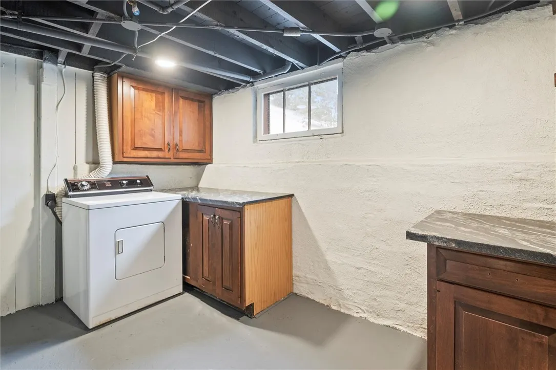 2098 Clifford Avenue, Rochester, New York 14609, Rochester, New York 14609, 3 Bedrooms Bedrooms, 9 Rooms Rooms,1 BathroomBathrooms,Residential,Closed,2098 Clifford Avenue, Rochester, New York 14609,0,R1617499
