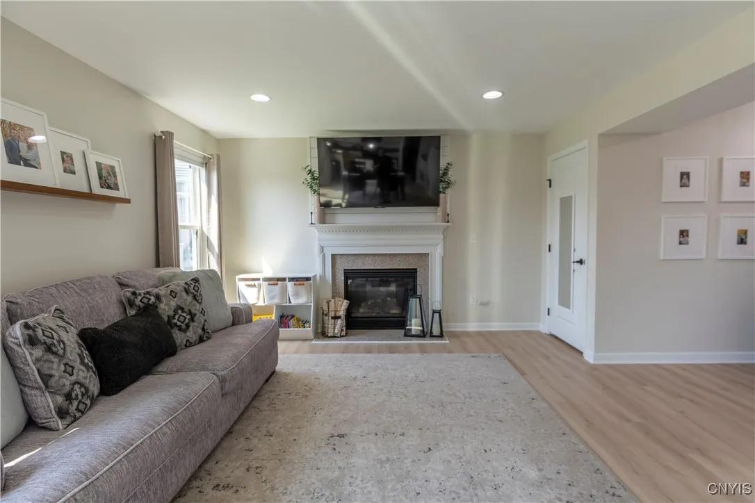 4459 Pace Lane, Clay, New York 13041, Clay, New York 13041, 3 Bedrooms Bedrooms, 7 Rooms Rooms,2 BathroomsBathrooms,Residential,Closed,4459 Pace Lane, Clay, New York 13041,0,S1616157