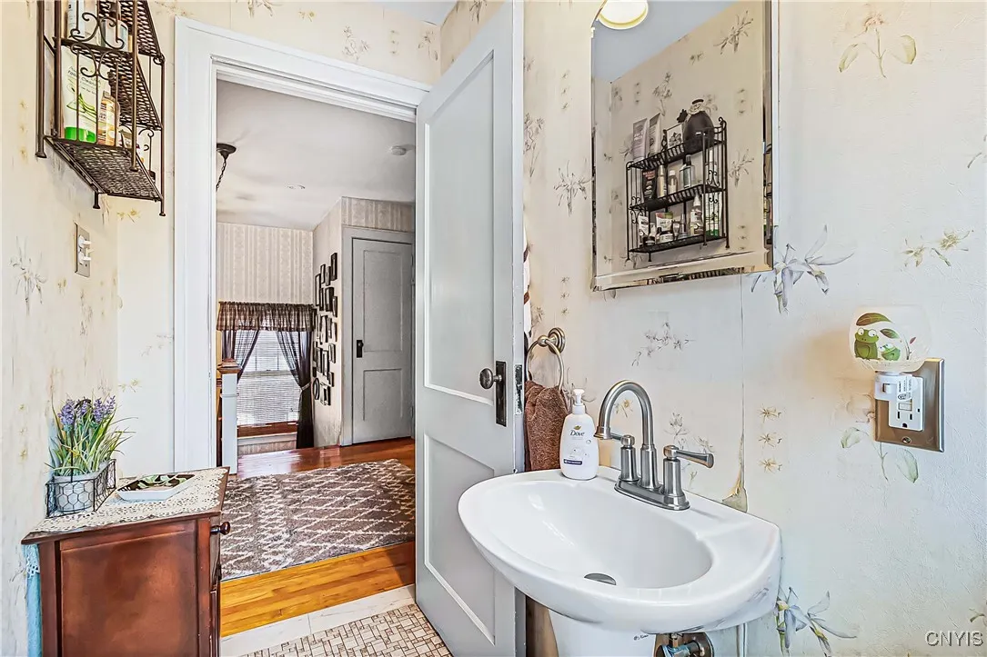 1403 Fincke Avenue, Utica, New York 13502, Utica, New York 13502, 3 Bedrooms Bedrooms, 7 Rooms Rooms,1 BathroomBathrooms,Residential,Closed,1403 Fincke Avenue, Utica, New York 13502,0,S1615157