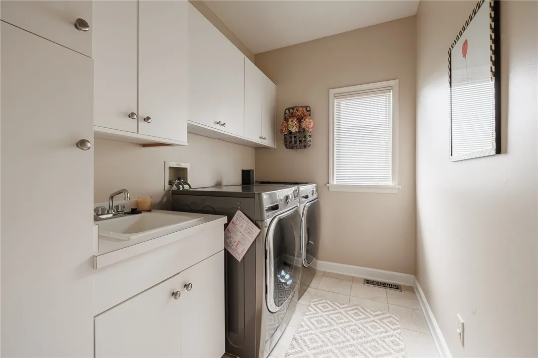 31 Spruce Rdg, Perinton, New York 14450, Perinton, New York 14450, 4 Bedrooms Bedrooms, 10 Rooms Rooms,3 BathroomsBathrooms,Residential,Closed,31 Spruce Rdg, Perinton, New York 14450,R1615547