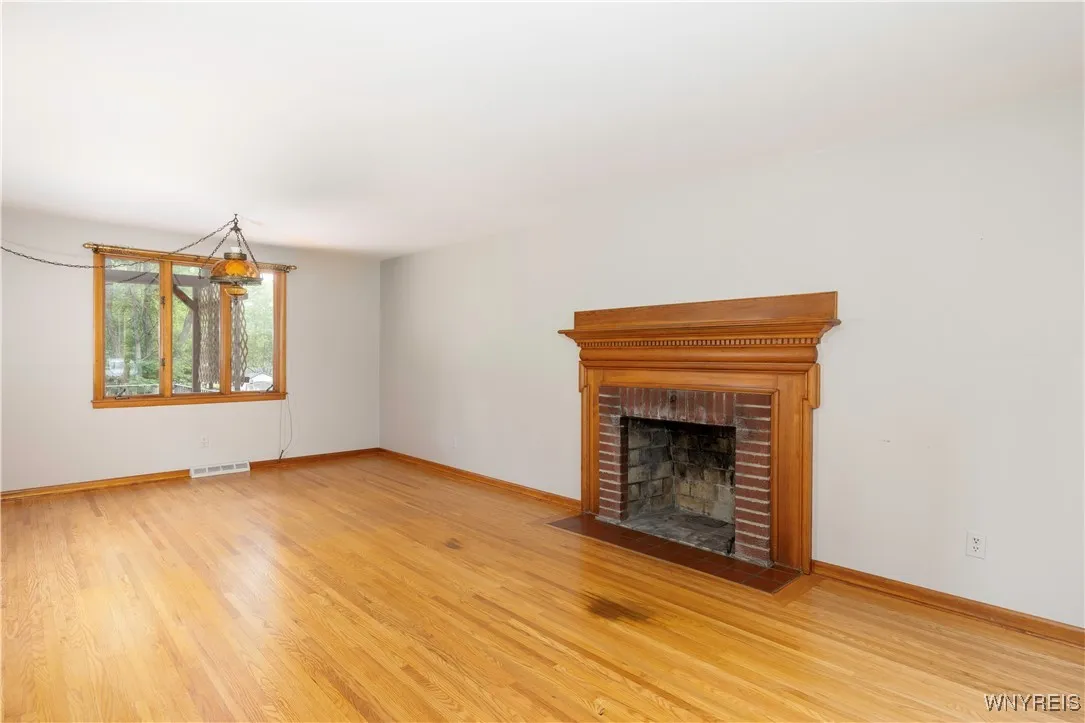 Family Room/Dining Area