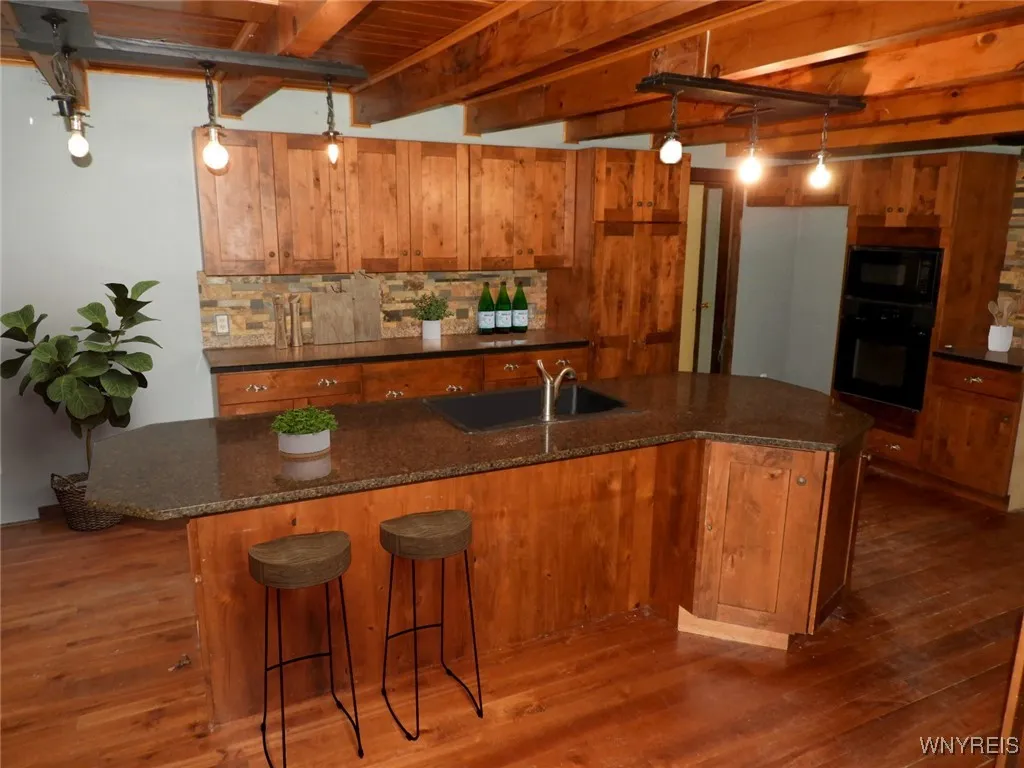 Staged: kitchen.