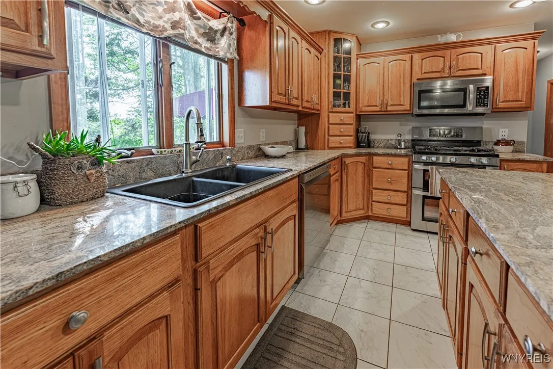 6030 Royalton Center Road, Royalton, New York 1406, Royalton, New York 14067, 3 Bedrooms Bedrooms, 7 Rooms Rooms,1 BathroomBathrooms,Residential,Closed,6030 Royalton Center Road, Royalton, New York 1406,0,B1617330