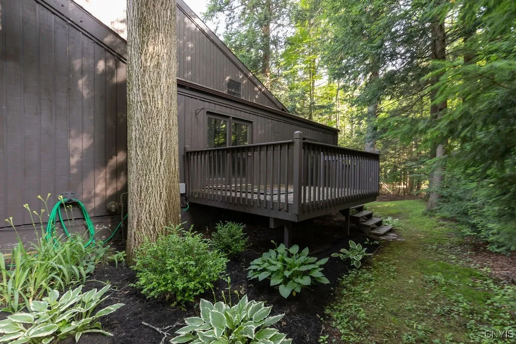 Enjoy a picturesque Radisson backyard!