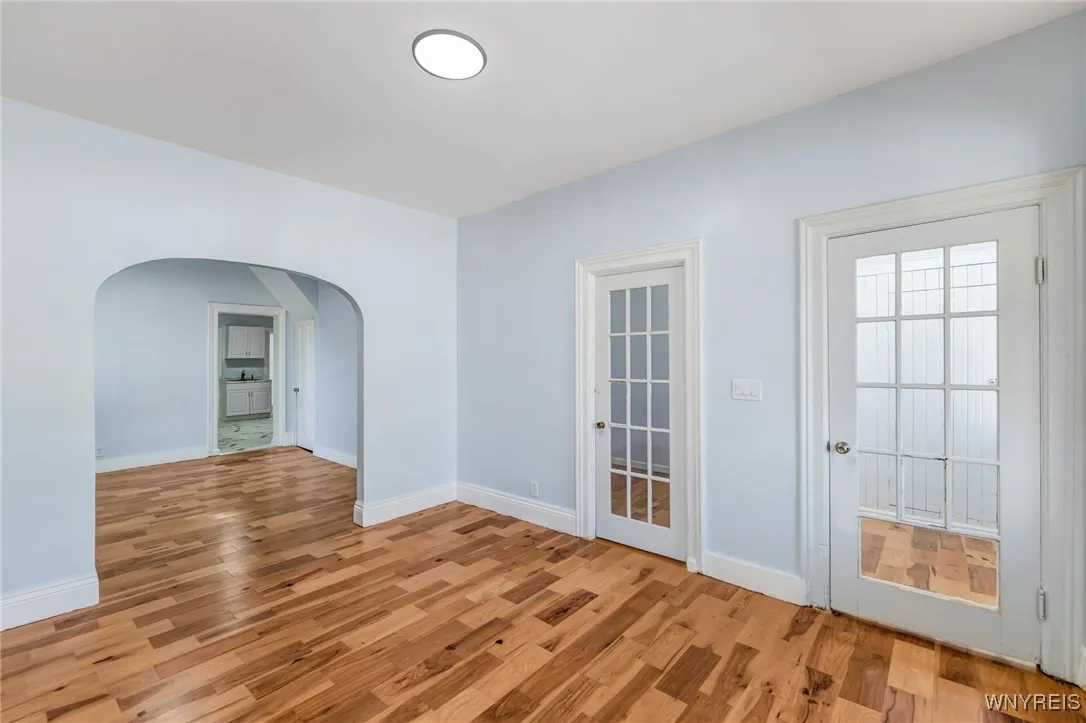 152 Mulberry Street, Buffalo, New York 14204, Buffalo, New York 14204, 3 Bedrooms Bedrooms, 8 Rooms Rooms,1 BathroomBathrooms,Residential,For Sale,152 Mulberry Street, Buffalo, New York 14204,B1617293