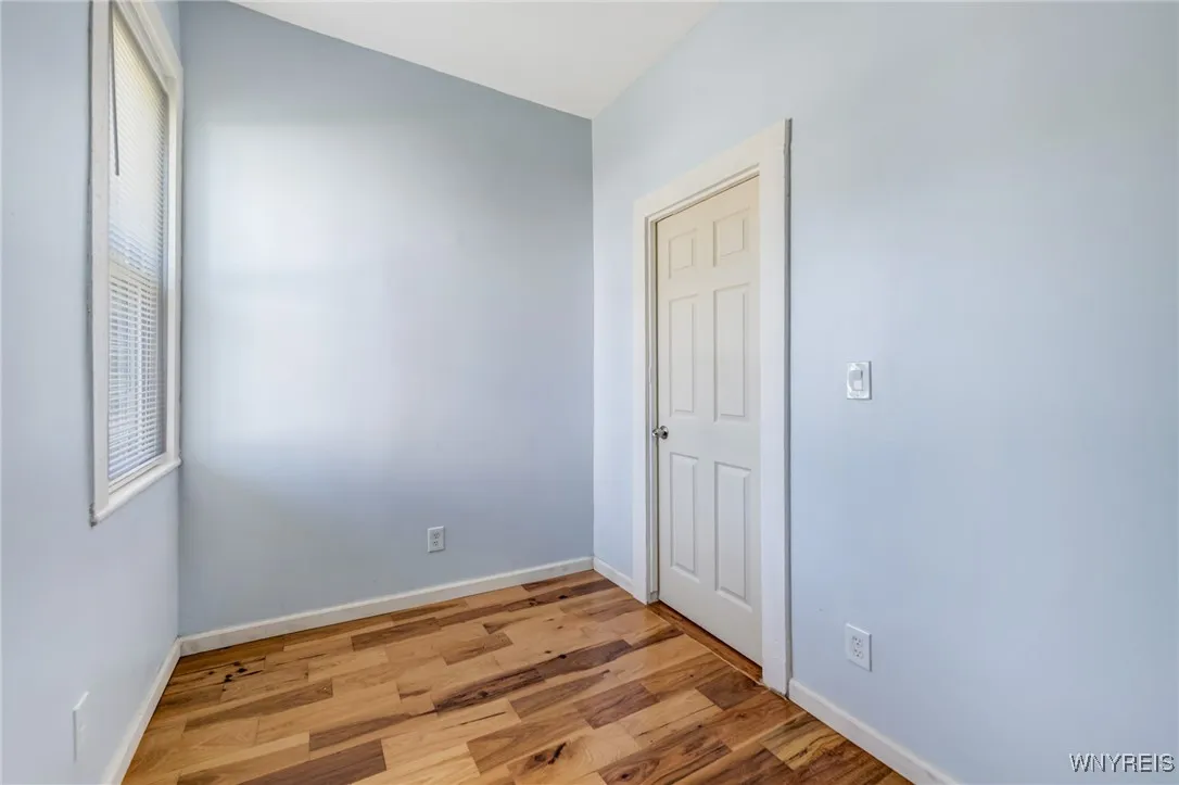 152 Mulberry Street, Buffalo, New York 14204, Buffalo, New York 14204, 3 Bedrooms Bedrooms, 8 Rooms Rooms,1 BathroomBathrooms,Residential,For Sale,152 Mulberry Street, Buffalo, New York 14204,B1617293